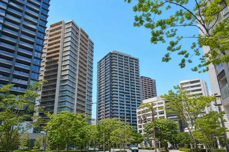 福岡市のマンション群の風景