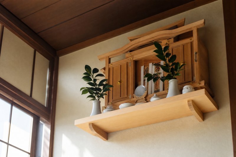 神棚の処分方法と費用相場｜福岡の神社でのお祓い・神上げ手順