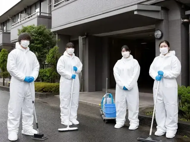 特殊清掃の専門スタッフ